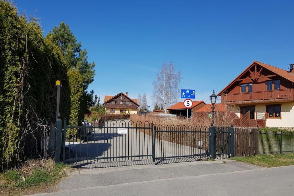 Villa Leika - Panoramablick Am Riesengebirge Мыслаковице Экстерьер фото